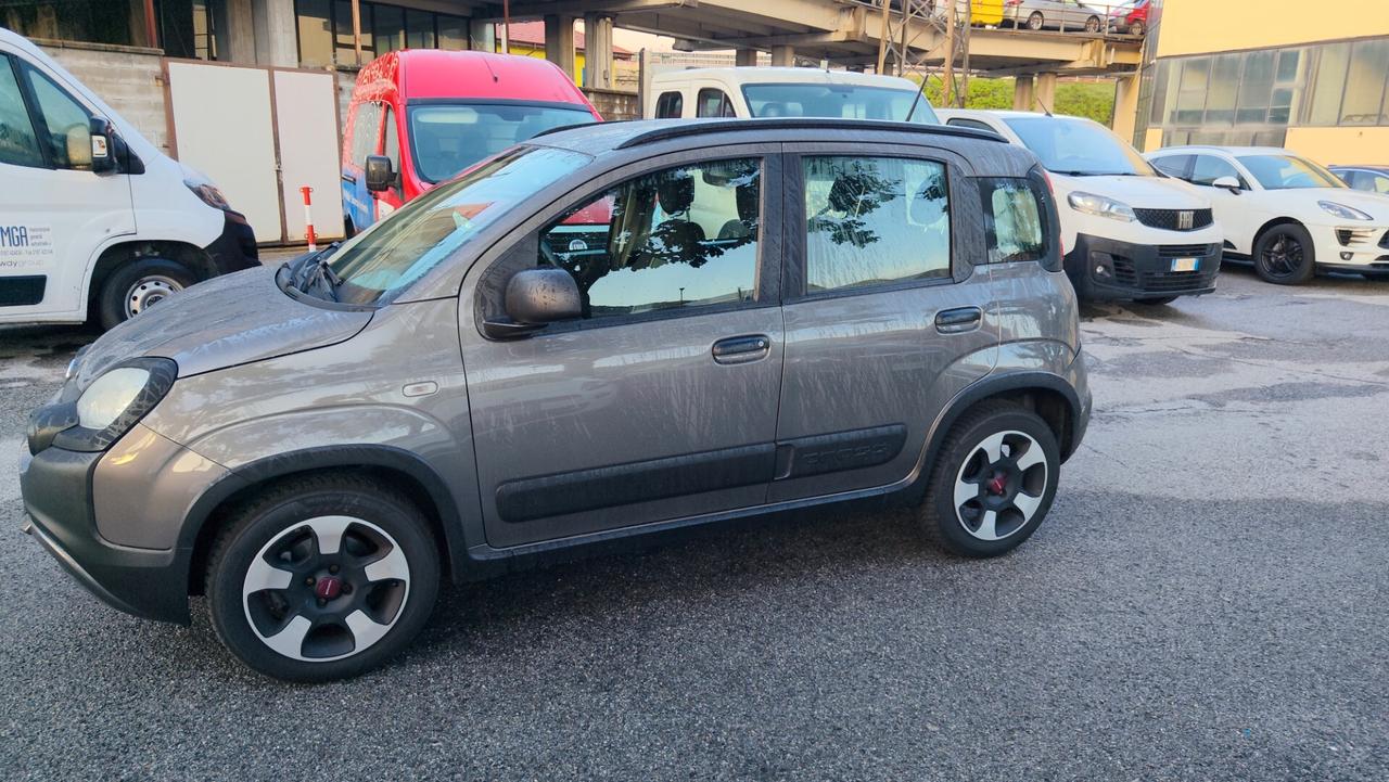 Fiat Panda 1.0 FireFly S&S Hybrid City Cross