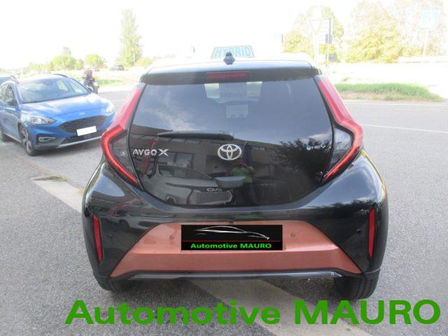 TOYOTA Aygo X 1.5 Hybrid 115 CV 5 porte Premium - NEOPATENTATI