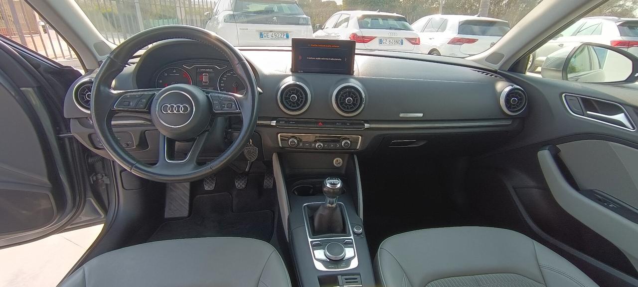 Audi A3 SPB 2.0 TDI Design 150cv