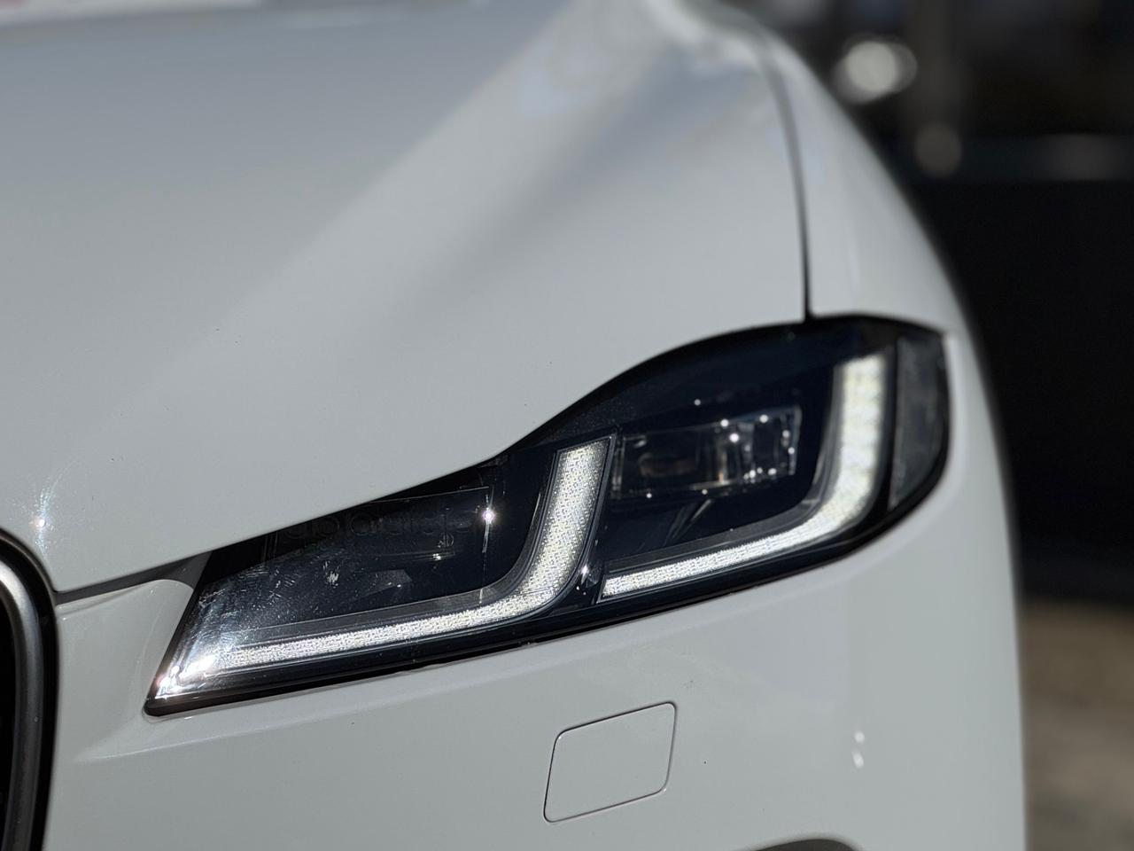 JAGUAR F-PACE 30D 300 CV MHEV R-DYNAMIC R22 TETTO FULL IVA