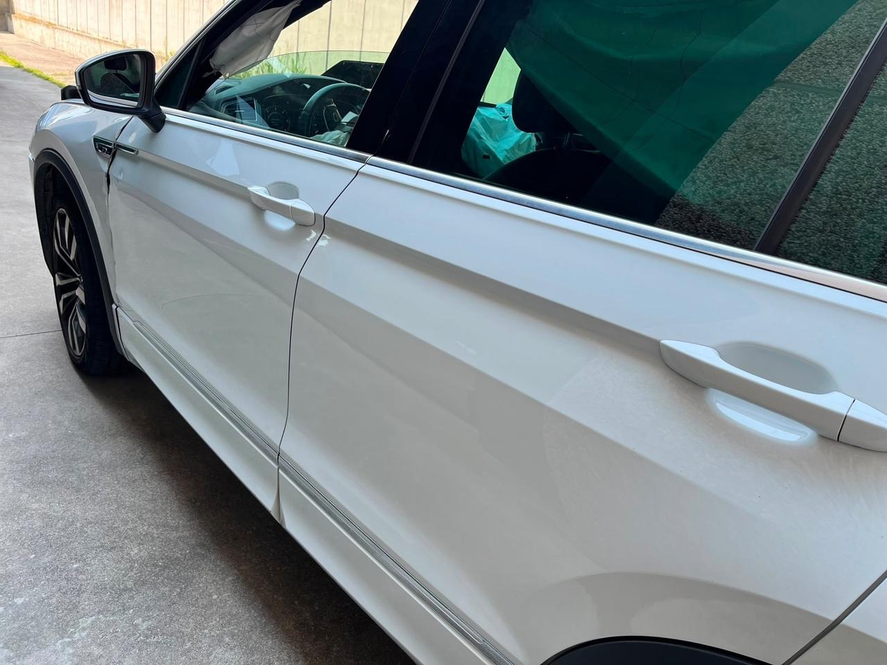 Volkswagen Tiguan 2.0 BiTDI SCR DSG 4MOTION Advanced R-Line BMT