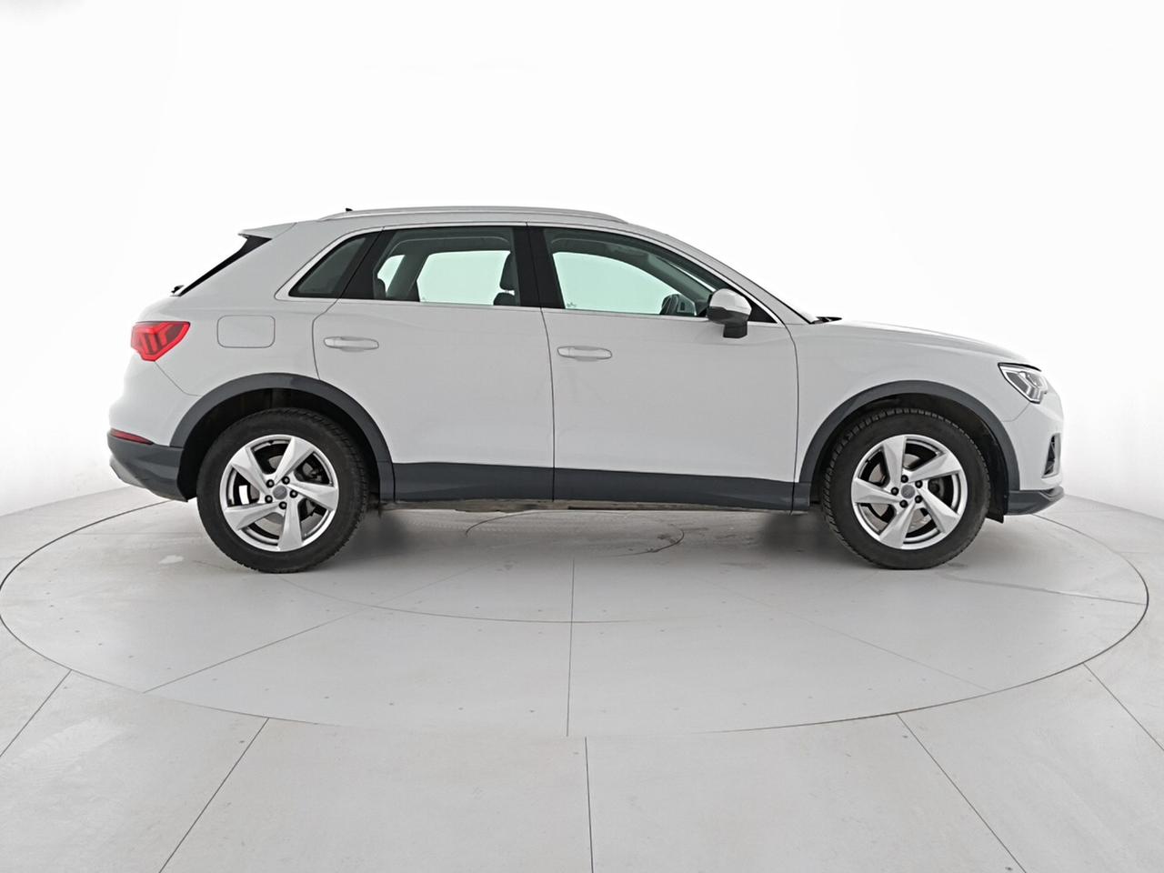 Audi Q3 35 2.0 tdi Business Advanced