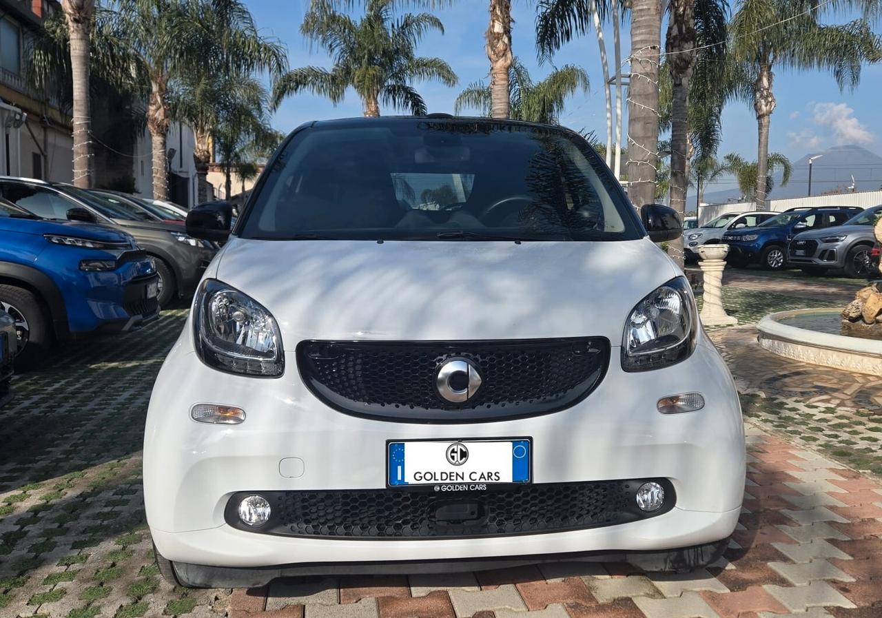 smart forTwo Cabrio 1.0 Passion 71cv twinamic my18 Lega App USB