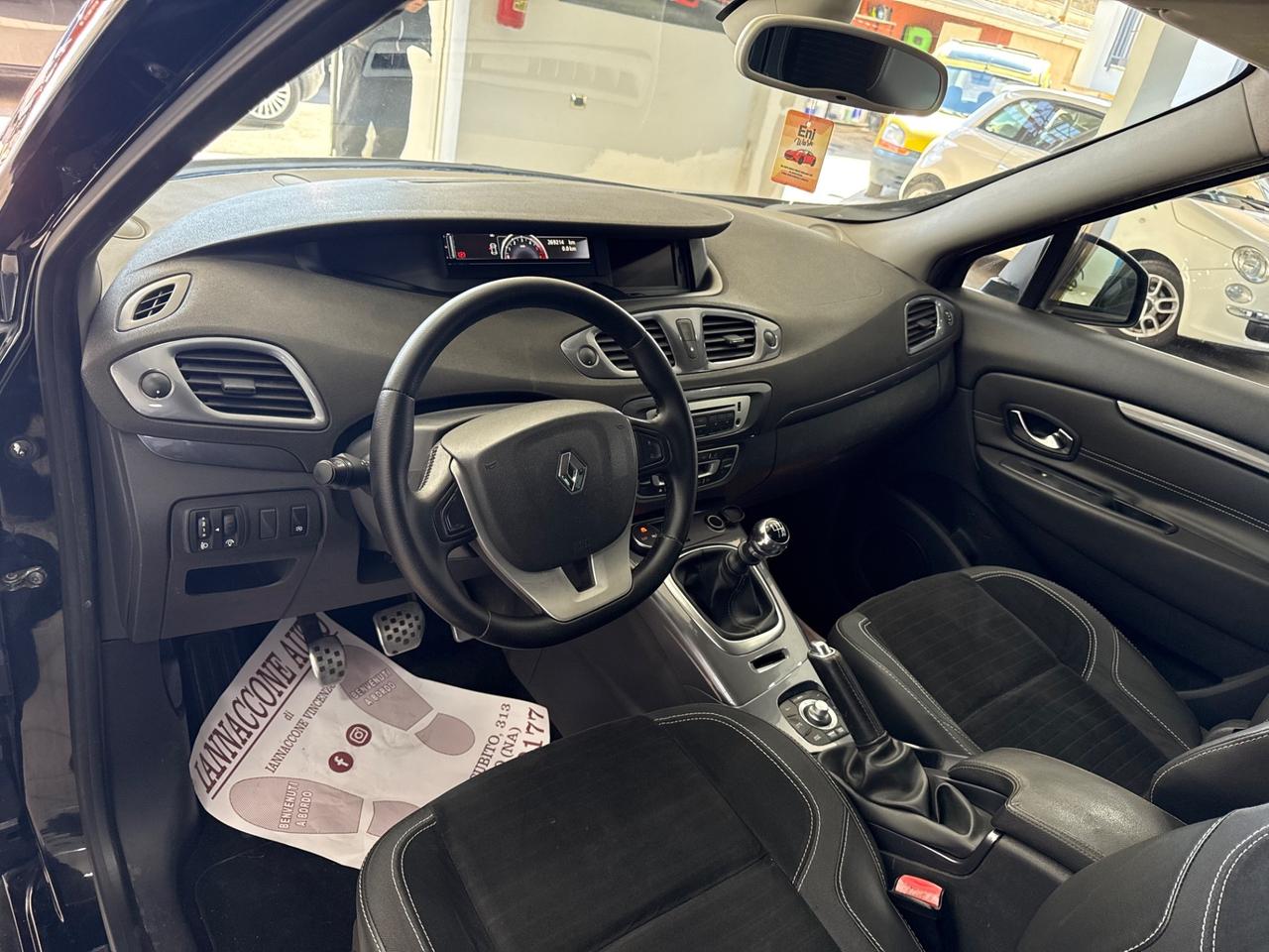 Renault Scenic xmod cross 1.5 dci