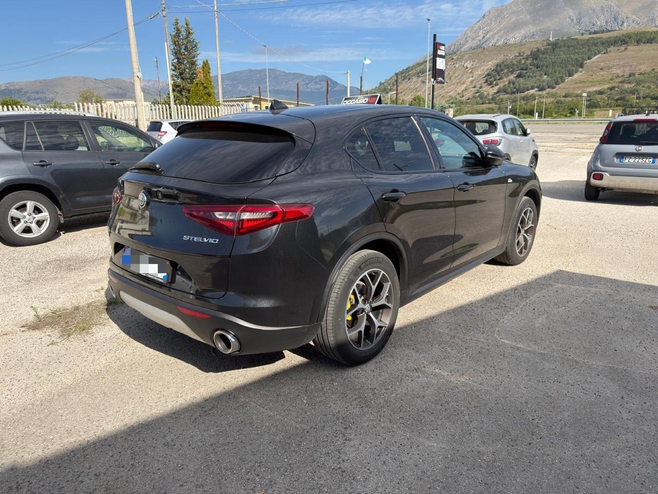 Alfa Romeo Stelvio 2.2 Turbodiesel 210 CV AT8 Q4 Super