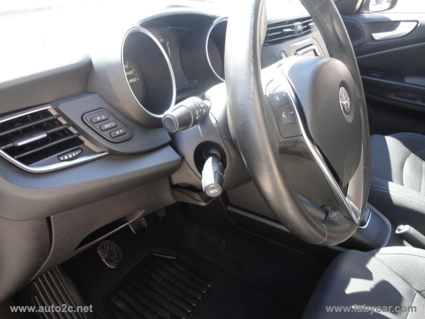 ALFA ROMEO Giulietta 1.6 JTDm-2 120 CV Distinctive
