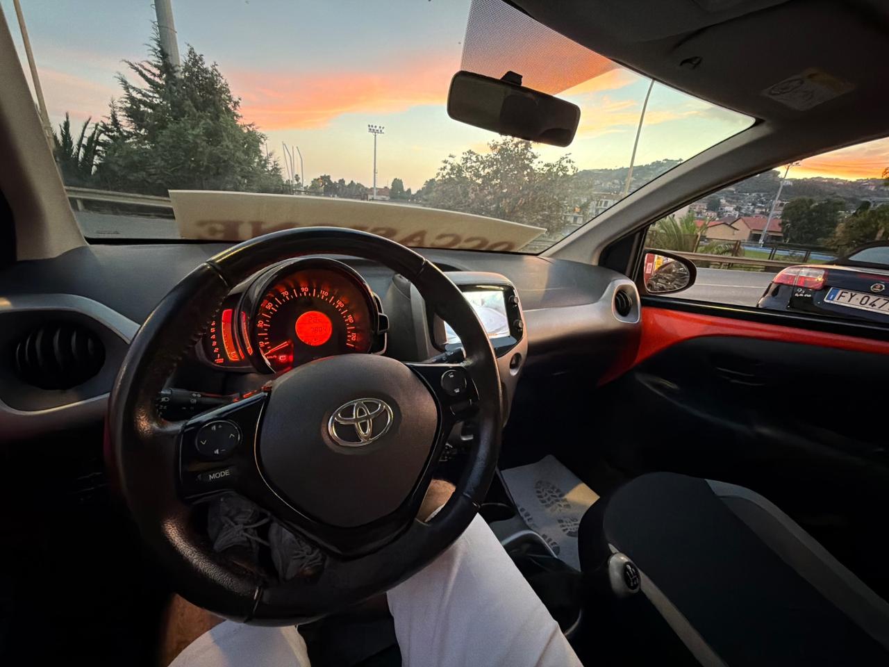 Toyota Aygo 1.0 VVT-i 69 CV 5 porte x-wave