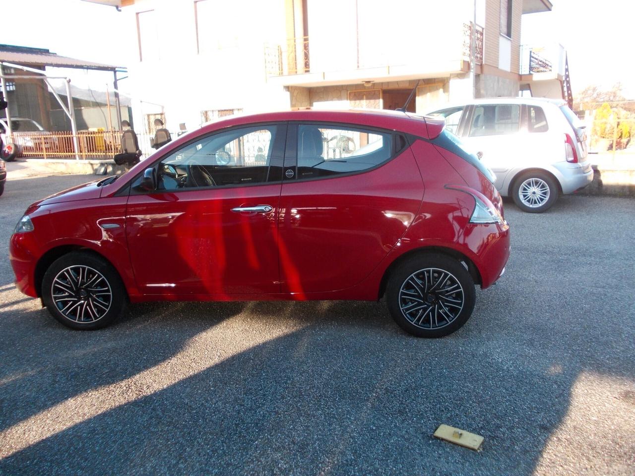 Ypsilon 1.0 FireFly Hybrid Gold KM9863 X NEOPATENTATI