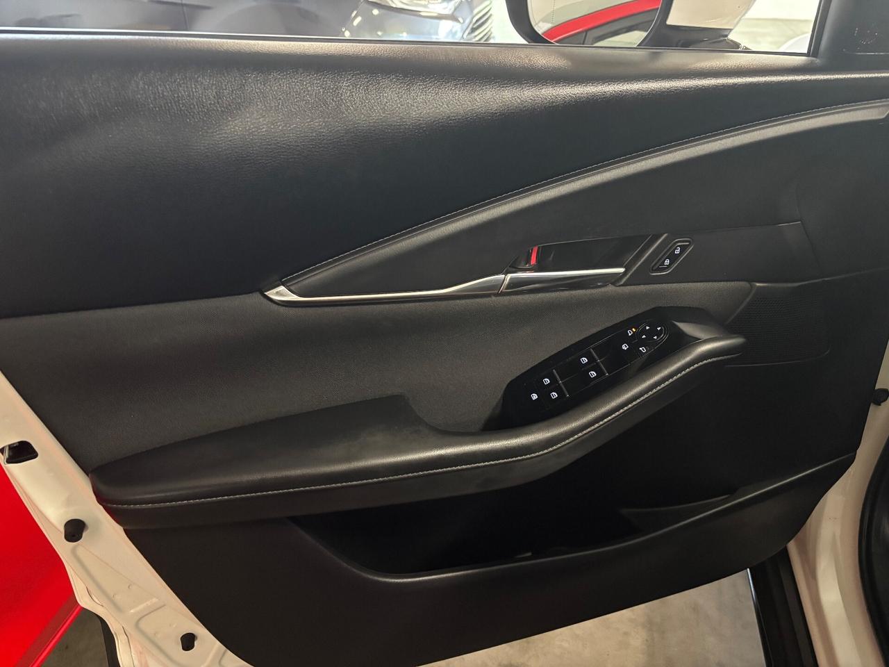 Mazda CX-30 2.0L X Hybrid AUTOMATICA |BIANCO PERLA|