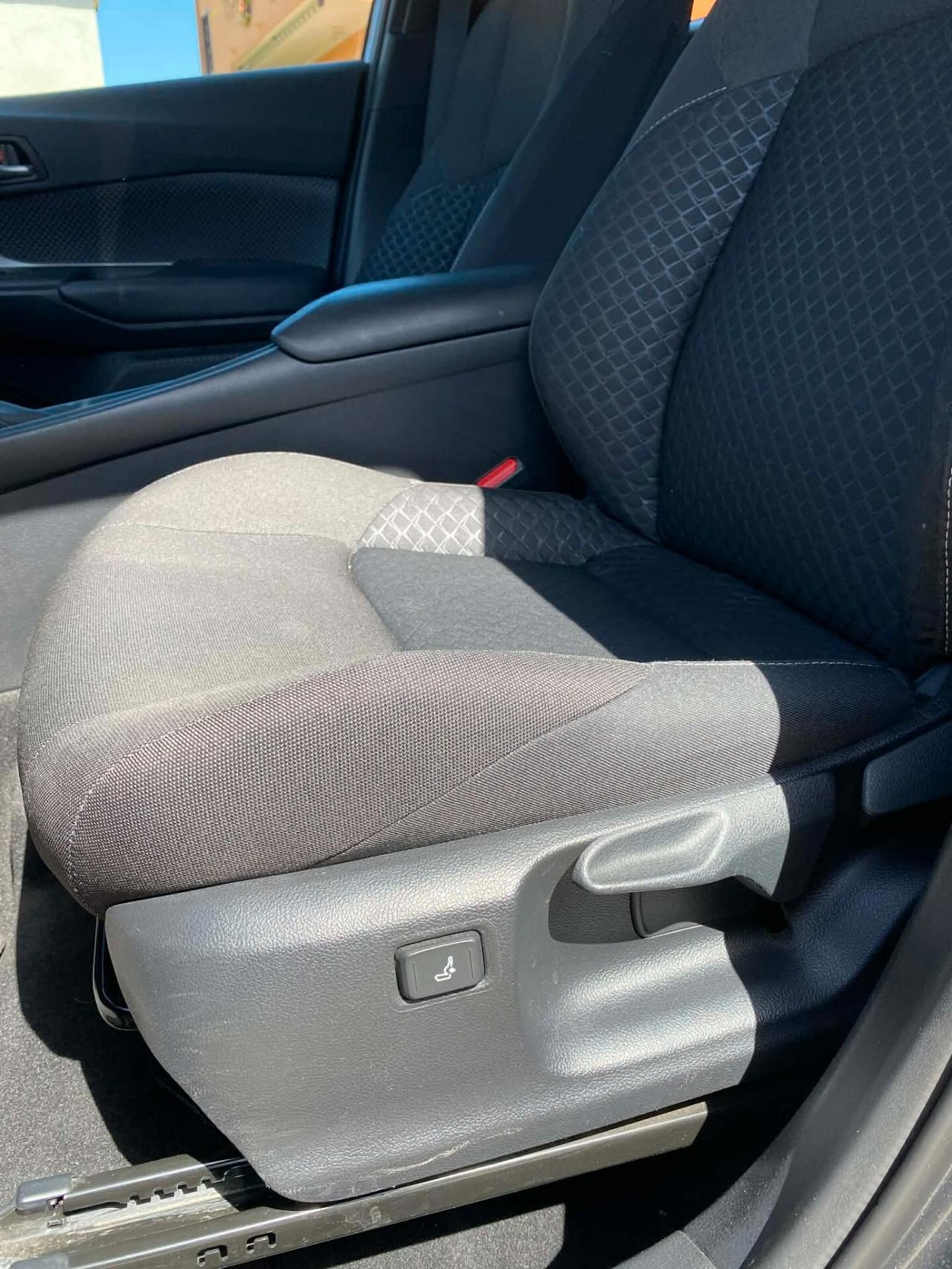 Toyota C-HR 1.8 Benz/Ibrida OK Neopatentato