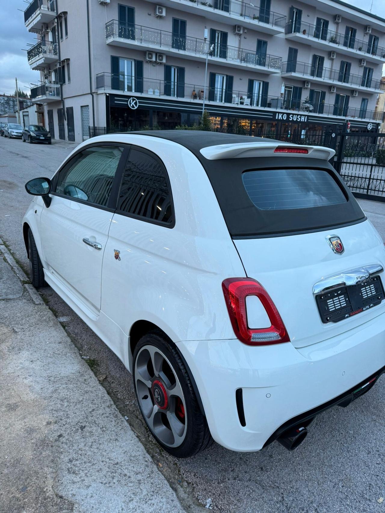 Abarth 500 C 1.4 Turbo T-Jet MTA