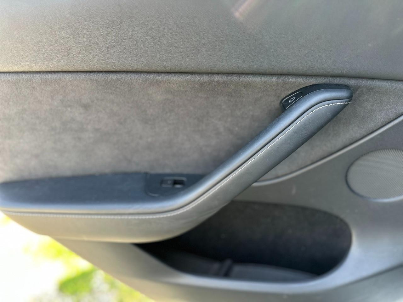 TESLA Model Y 2021 - Model Y Single Motor rwd