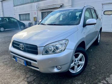 Toyota RAV4 2.2D-4D 155.000km 2007 4x4 perfetta