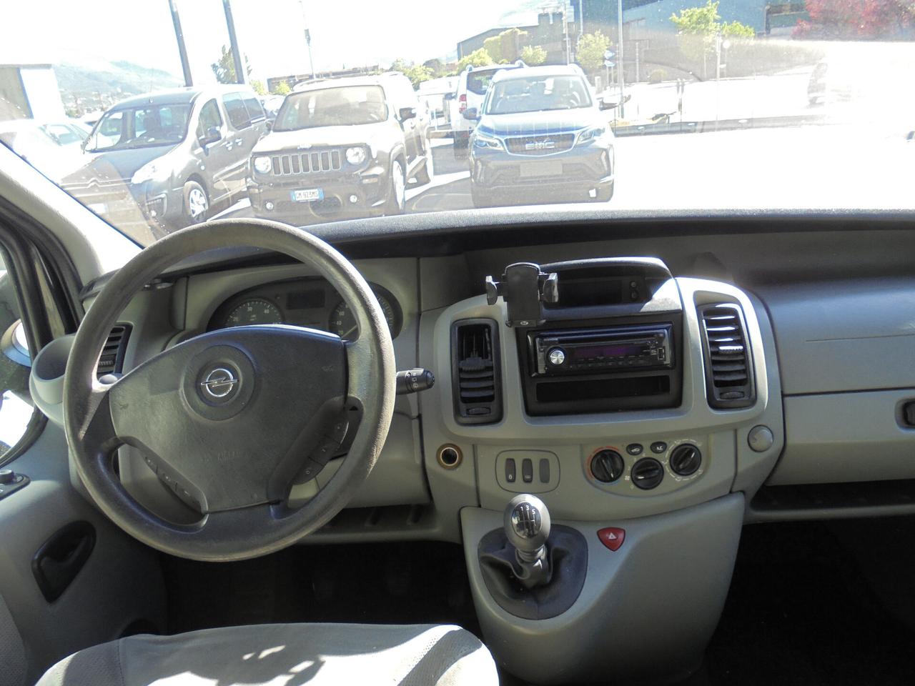 Opel Vivaro 27 2.5 CDTI/135CV PC-TN Tour