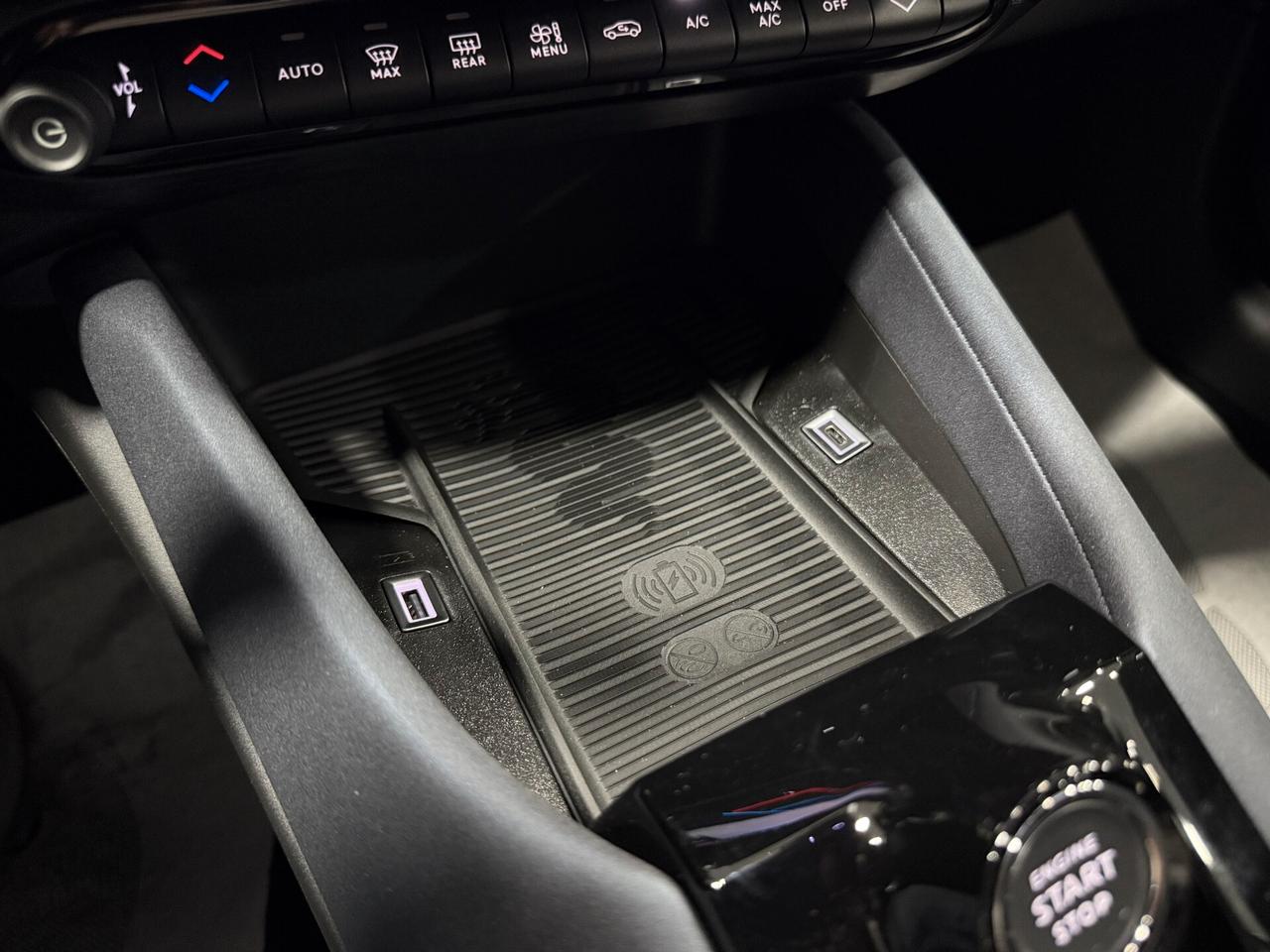 Alfa Romeo Junior 1.2 145 CV Hybrid eDCT6 Q4 Sprint