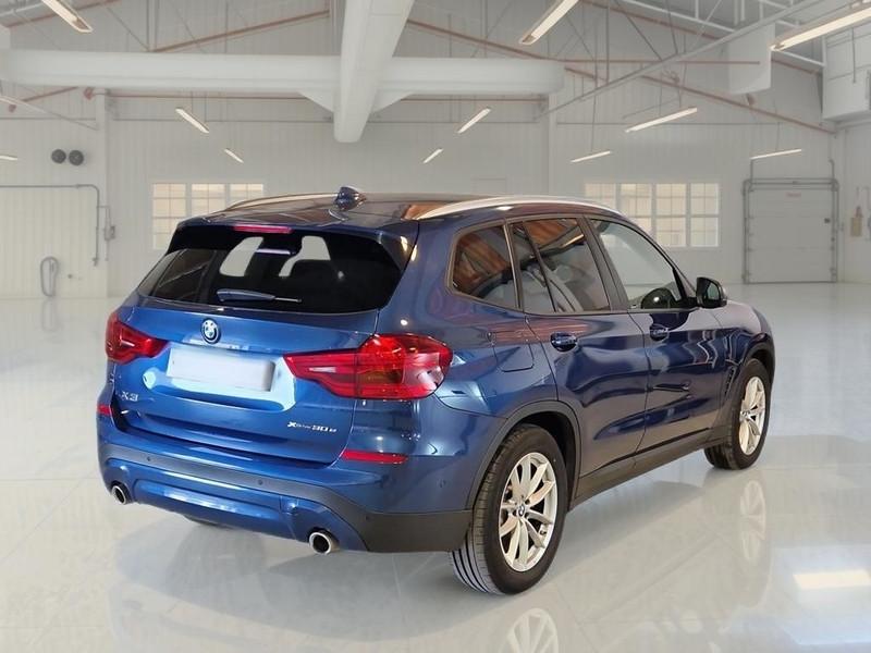 BMW X3 xDrive 30e Business Advantage Autom.