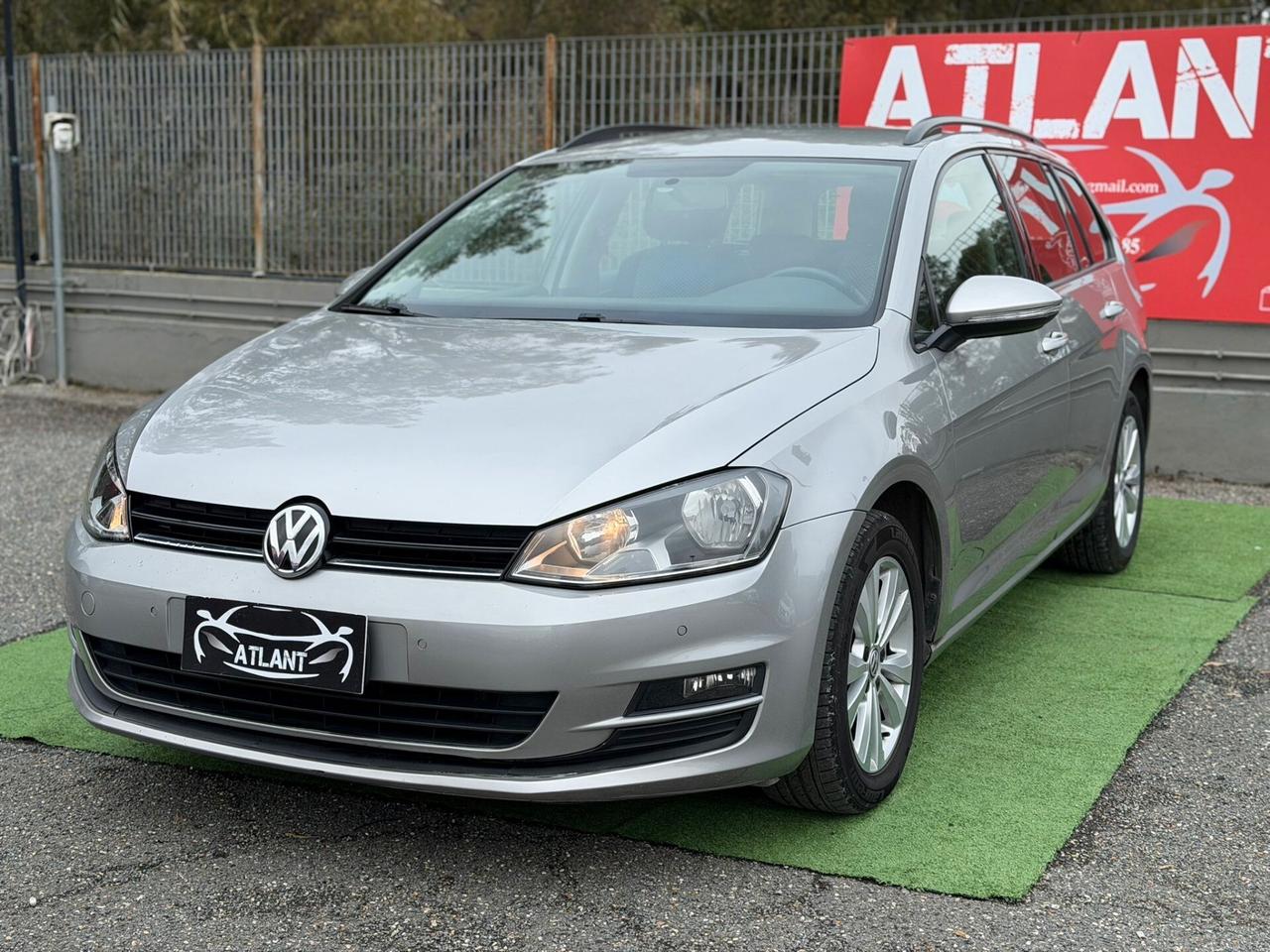 Volkswagen Golf Variant 1.6 TDI 110 CV DSG Executive BlueMotion Tech.