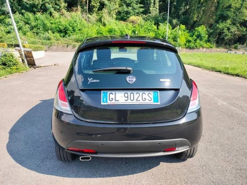 Lancia Ypsilon 1.0 FireFly 5 porte S&S Hybrid Gold