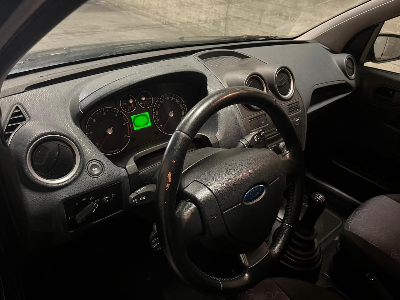 Ford Fiesta 1.4 TDCi 3p. Ghia 111000 km