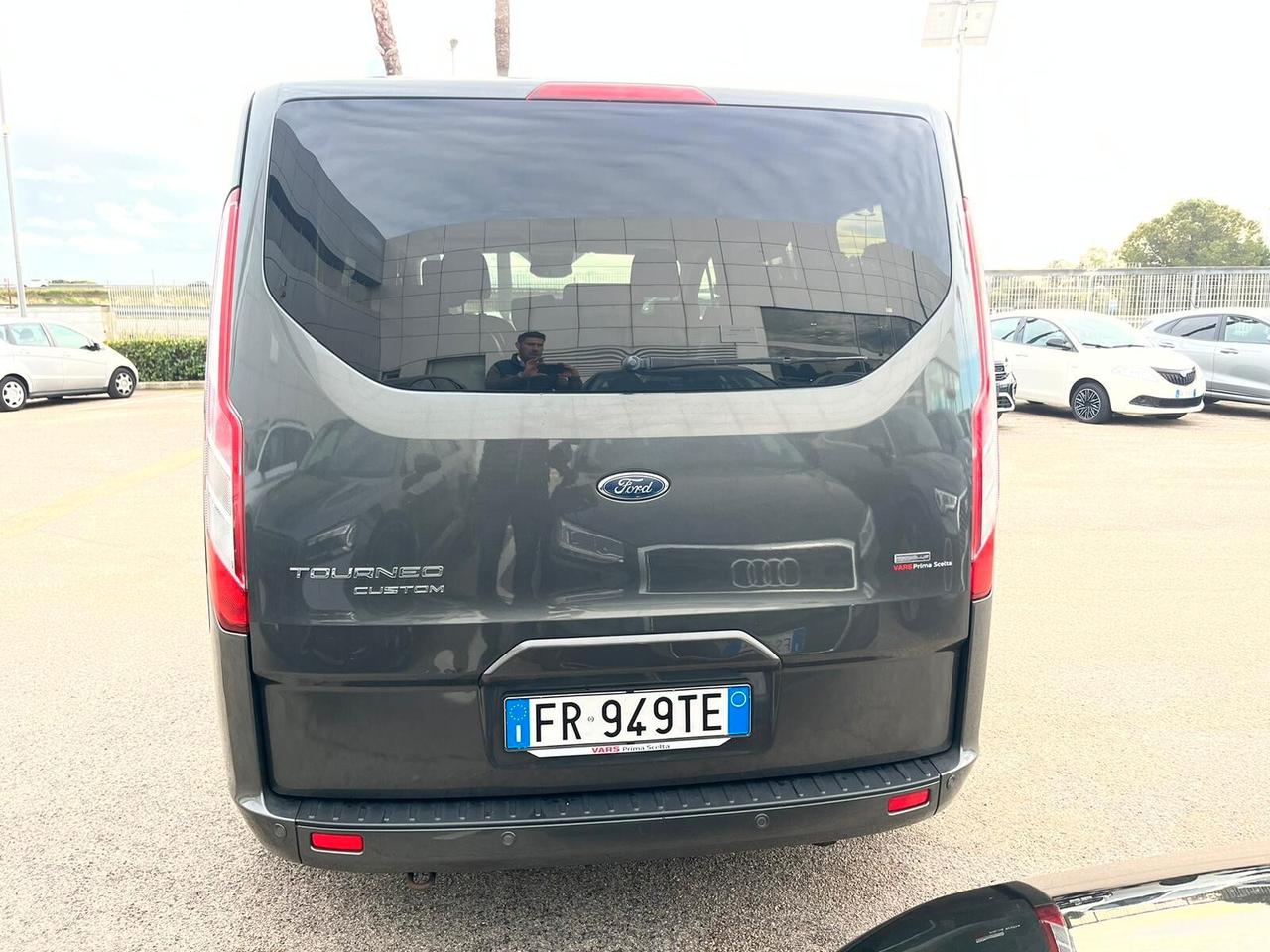 Ford Tourneo Custom 310 2.0 TDCi 170CV PC Titanium