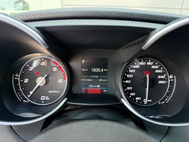 ALFA ROMEO Giulia 2.2 Turbodiesel 160cv AT8 Sprint BLACK PACK-18"