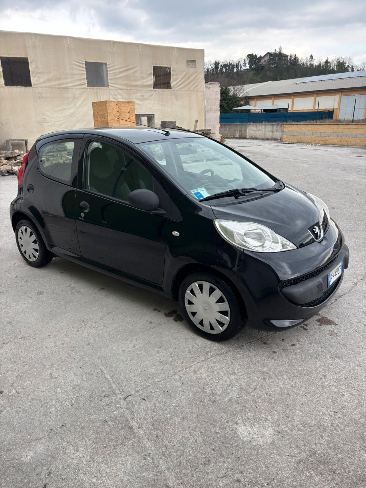 Peugeot 107 1.0 68CV 5p. Plaisir
