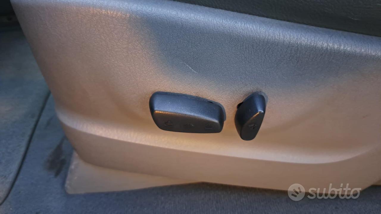 Chrysler Grand Voyager 2.8 CRD 7 POSTI