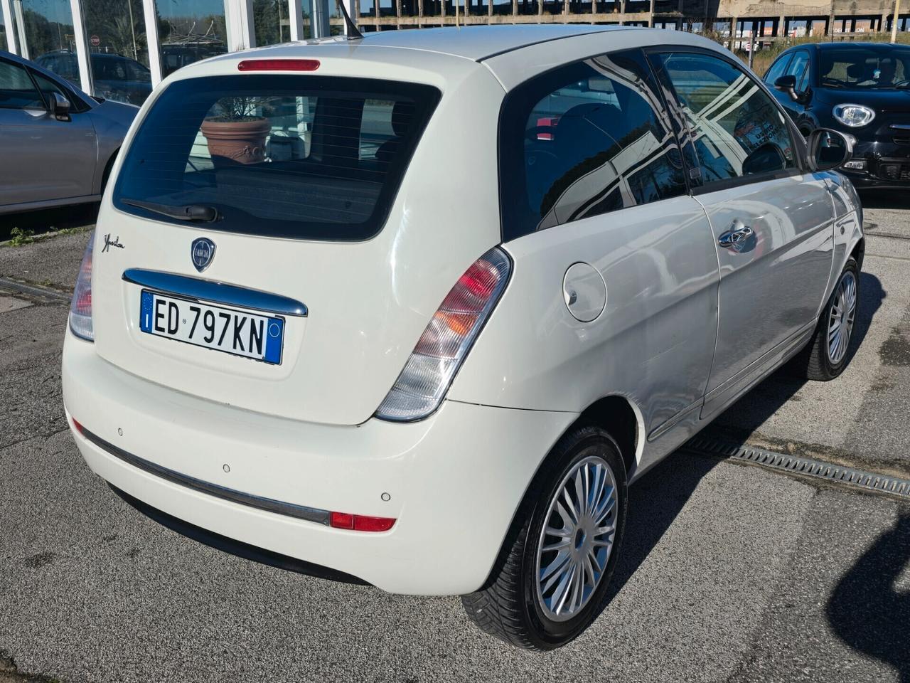 Lancia Ypsilon 1.2 69 CV Unyca Nuovissima