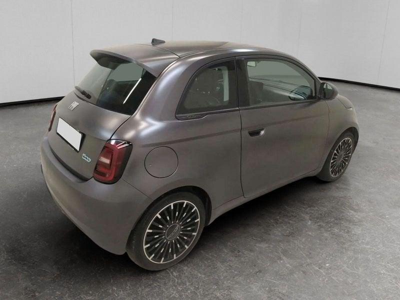 FIAT 500 500e 42 kWh La Prima