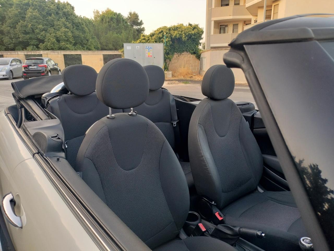 Mini 1.6 16V Cooper Cabrio