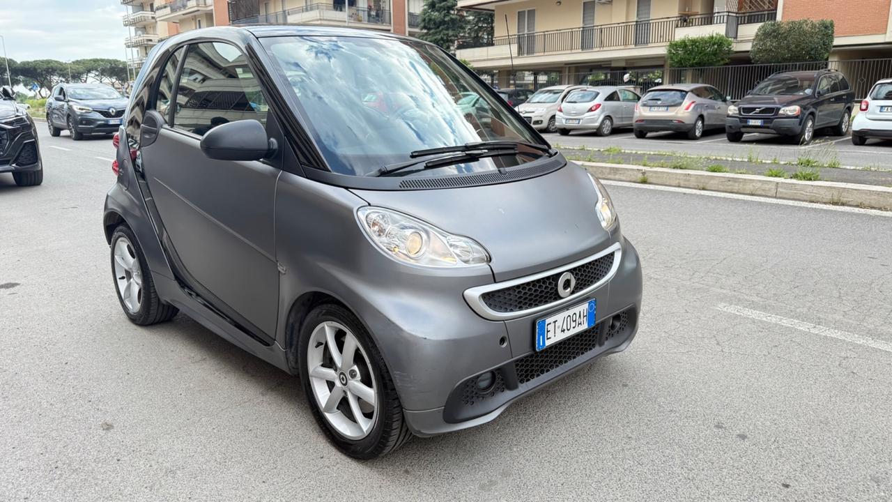 Smart ForTwo 800 40 kW coupé pulse cdiLED NAVI BLUETOOTH CAMBIO AL VOLANTE