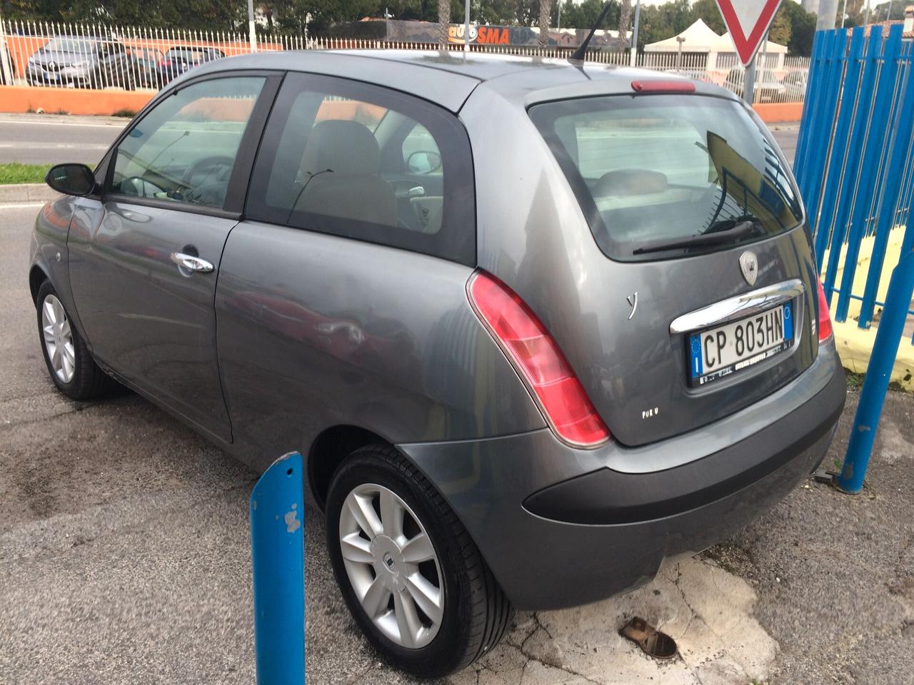 Lancia Ypsilon 1.4 16V Platino tagliandata con cinta distrib. eseguita a km 212000