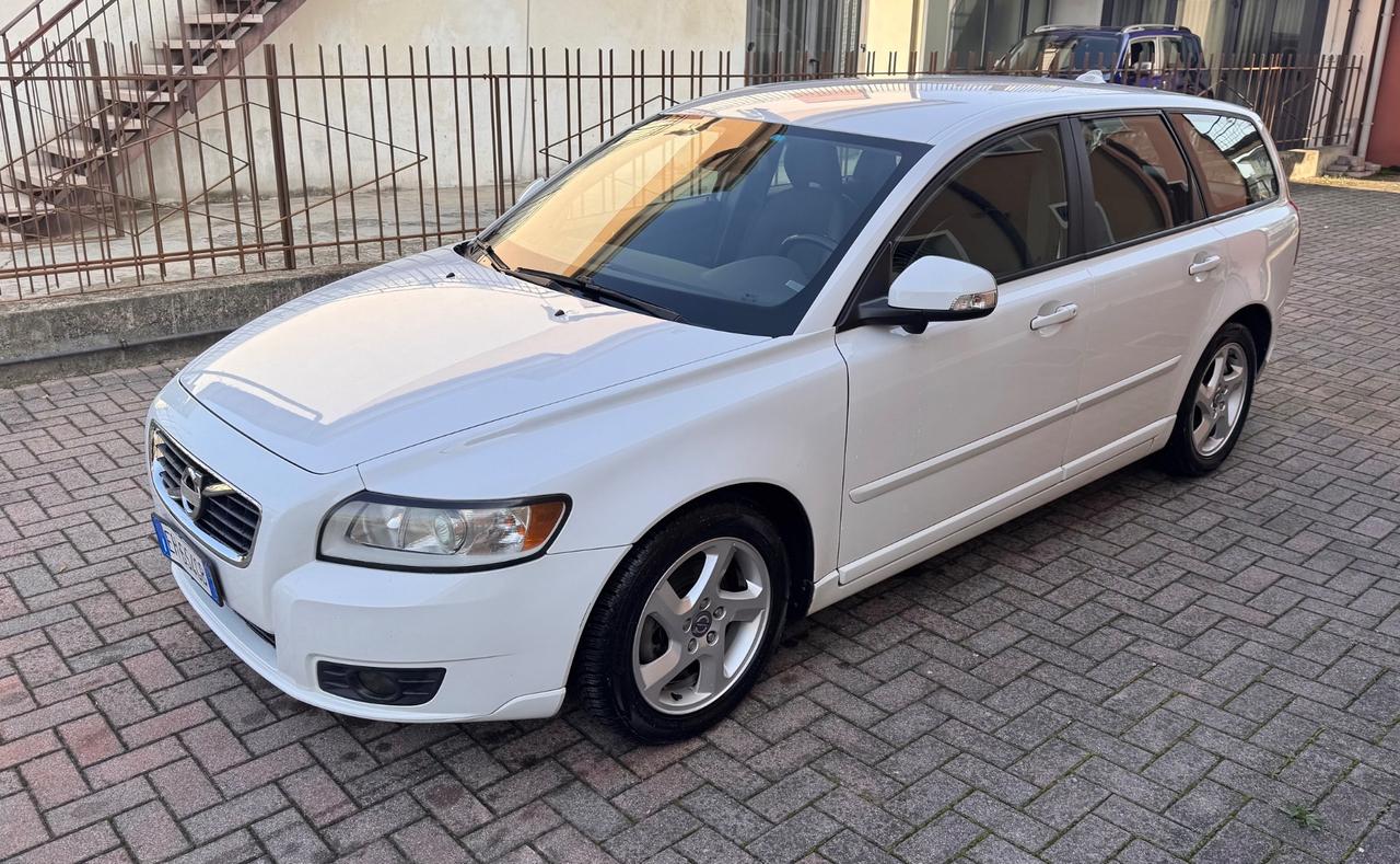 Volvo V50 1.6 Diesel Ok Neopatentati