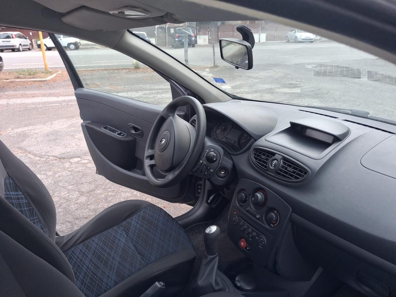 Renault Clio 1.2 16V 5 porte Confort