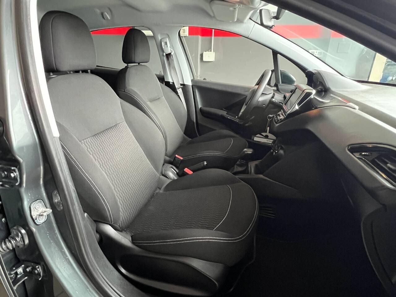 Peugeot 208 PureTech 82 5 porte Allure