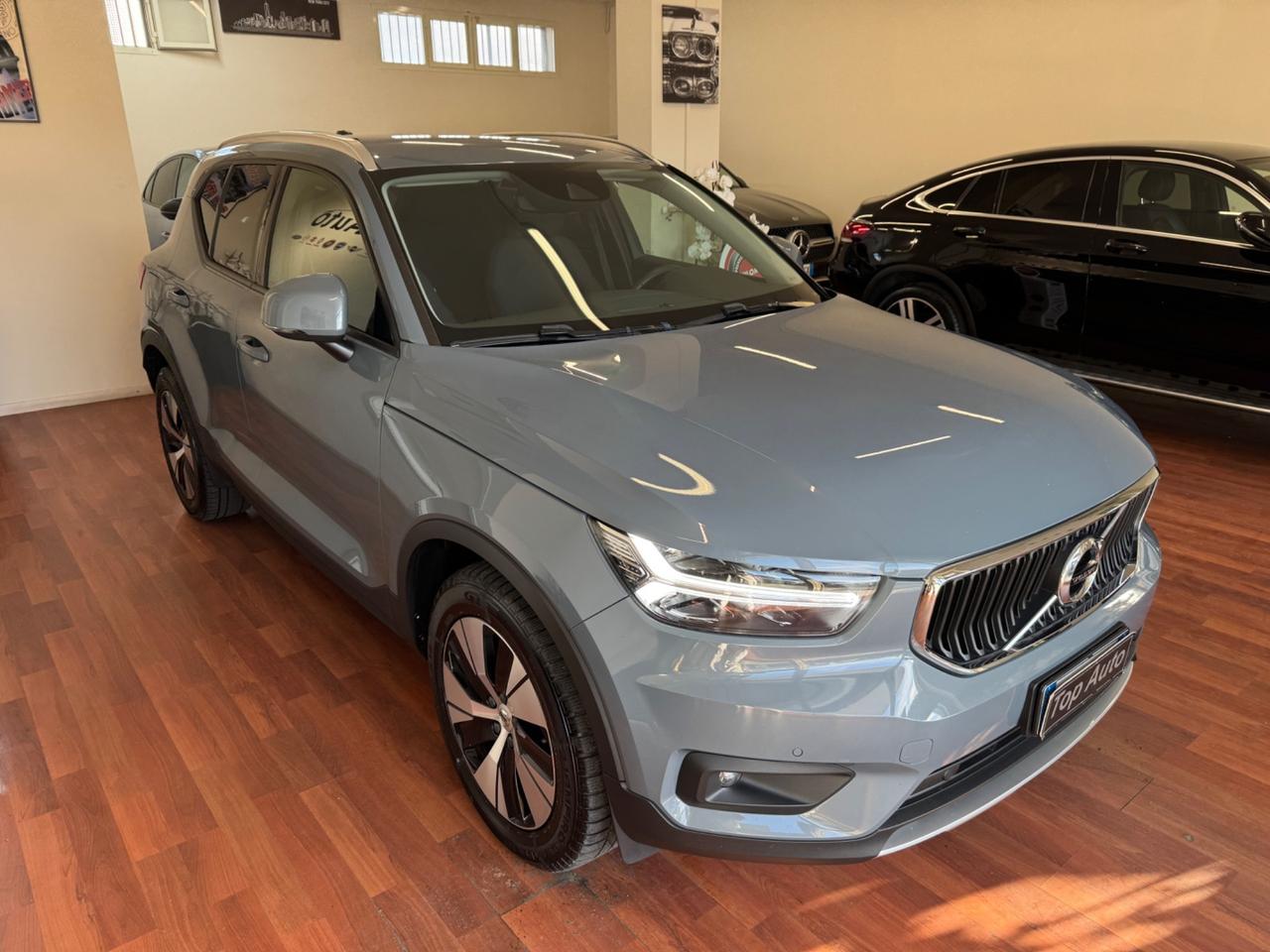 VOLVO XC 40 D3 GEARTRONIC MOMENTUM PRO - MY21