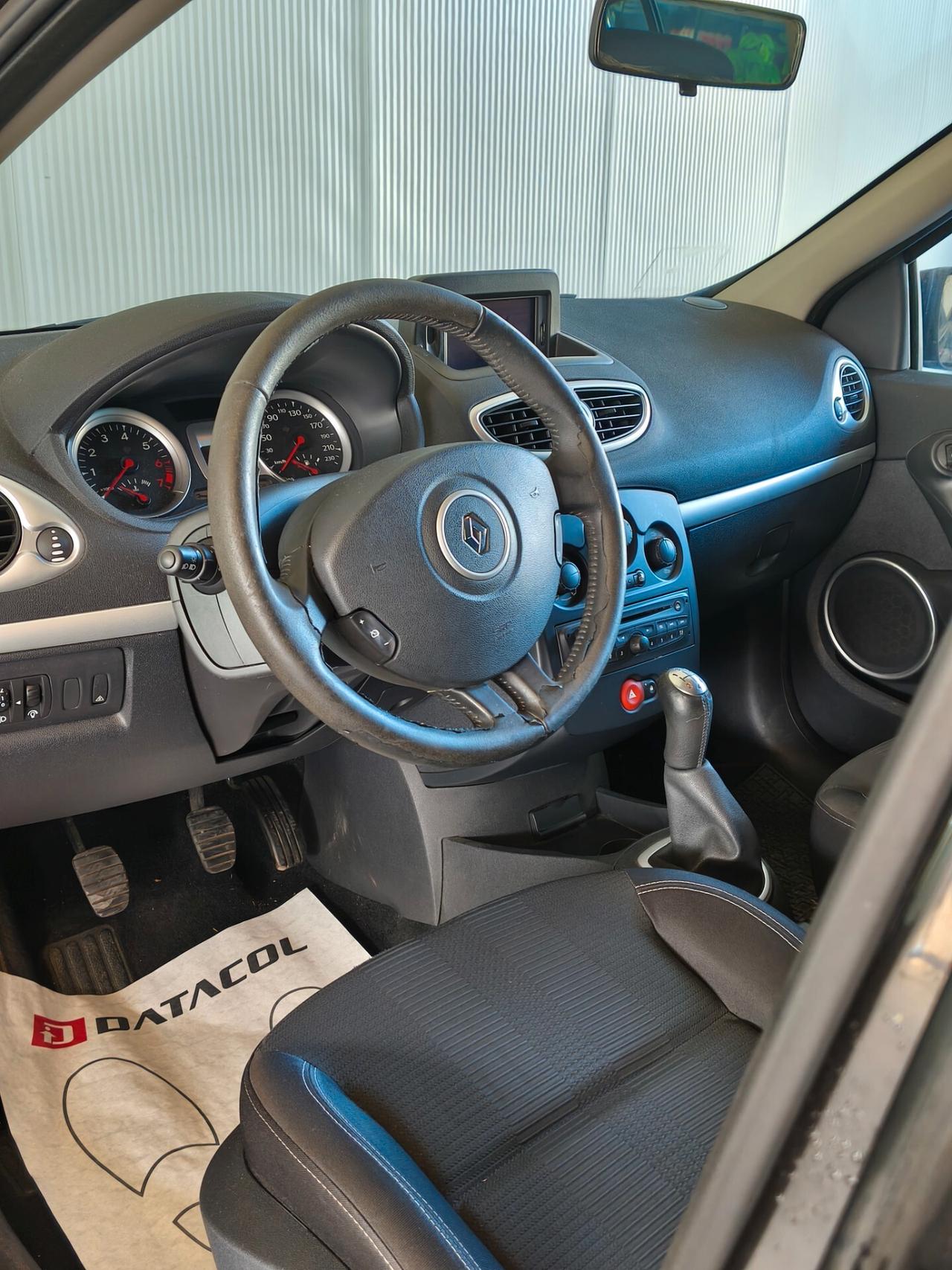 Renault Clio 1.2 16V 5 porte Dynamique