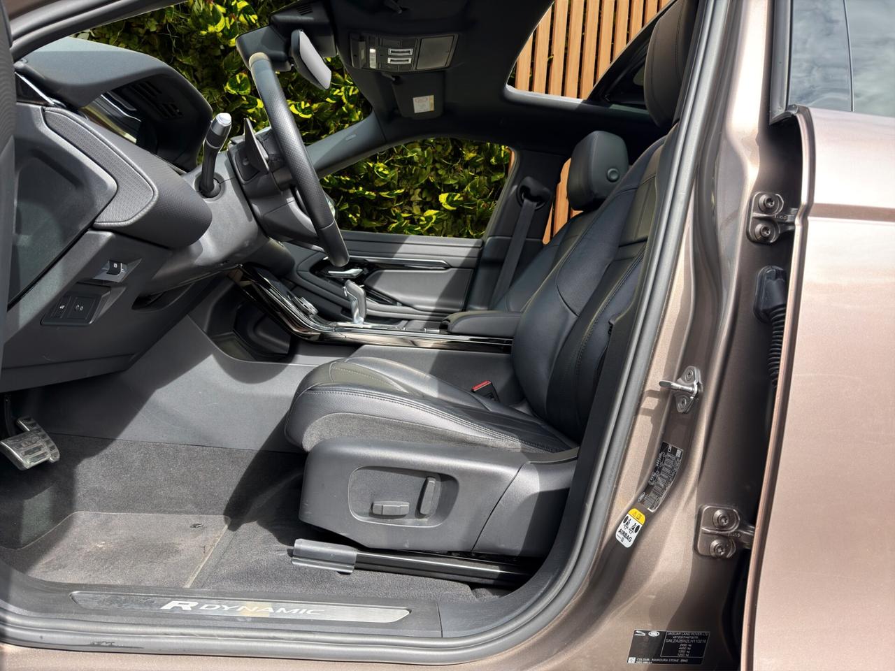 Land Rover Range Evoque 2.0D I4 180 CV AWD Auto R-Dynamic HSE