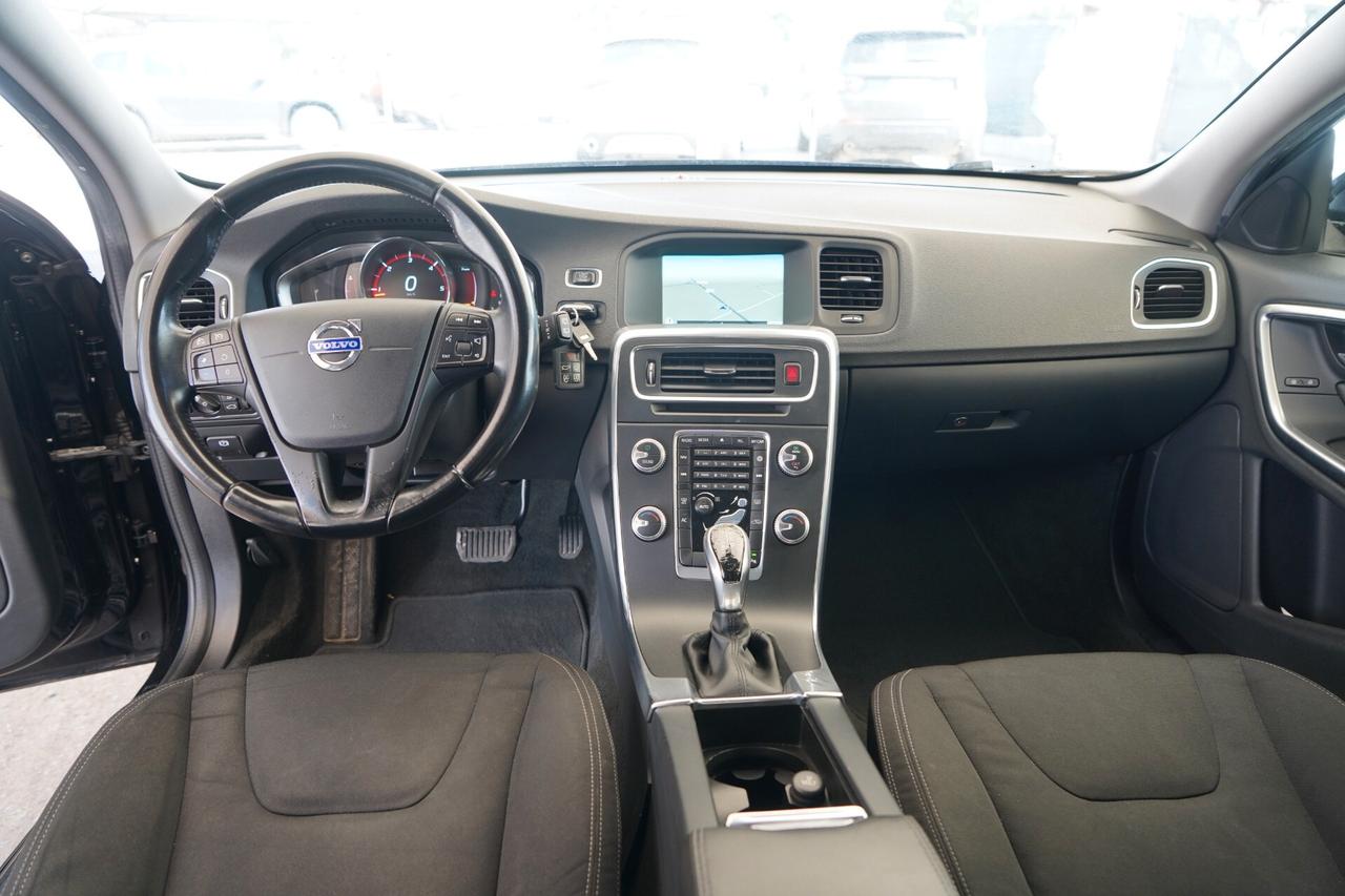 Volvo V60 D2 1.6 Powershift Kinetic