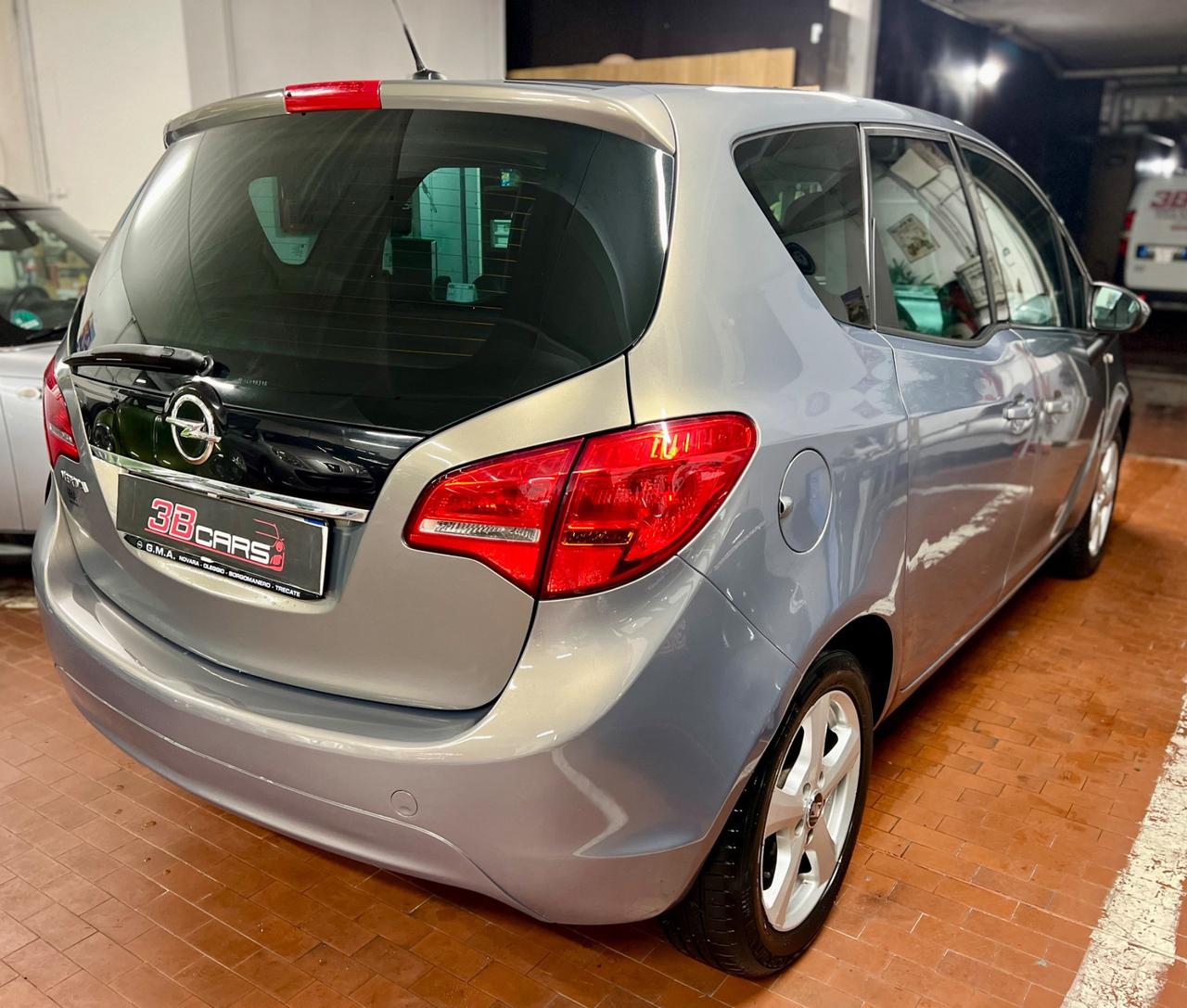 Opel Meriva 1.4 benzina €5 OK NEOPATENTATI full!!!