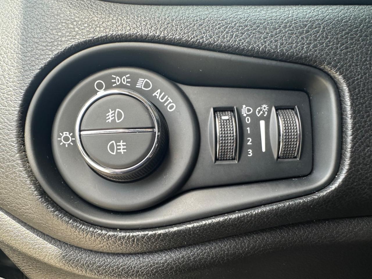 Jeep Renegade 1.6 Mjt 130 CV Limited/UniPro 2023