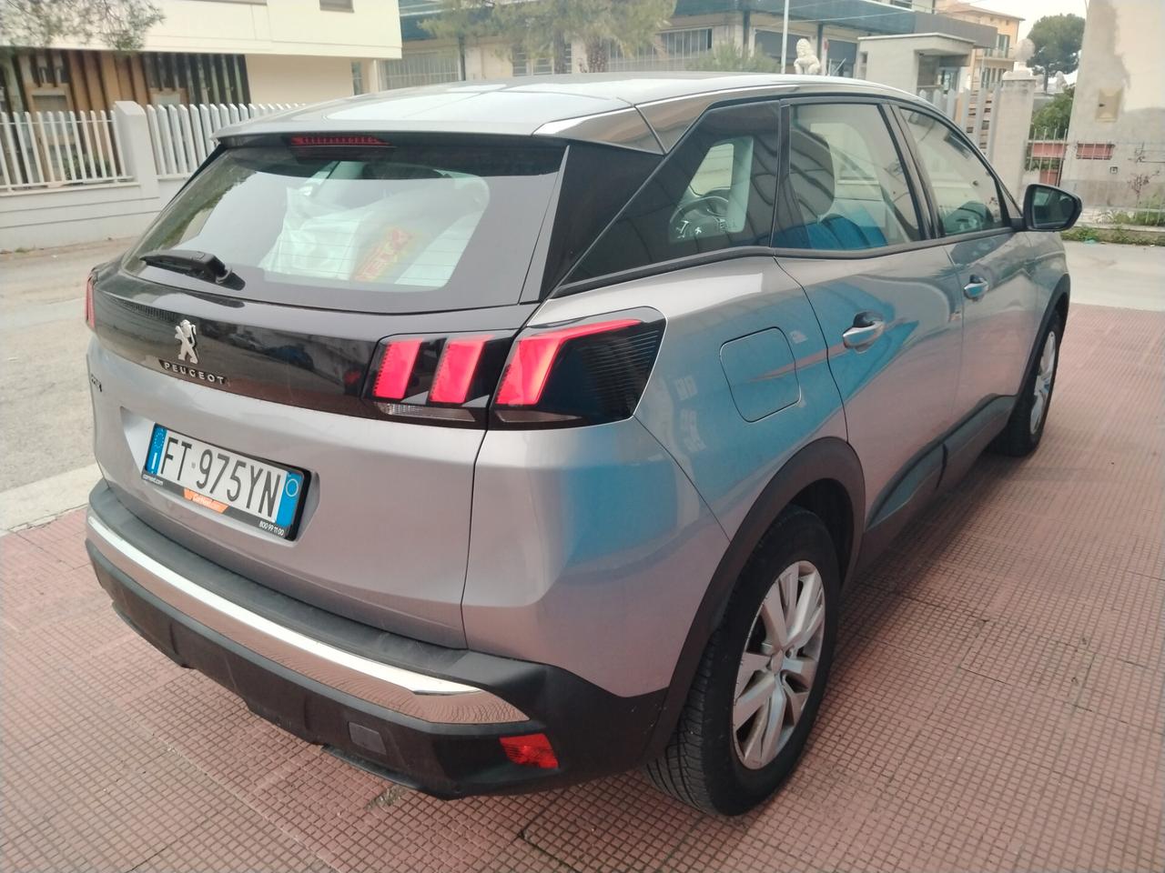 Peugeot 3008 BlueHDi 120 S&S Business