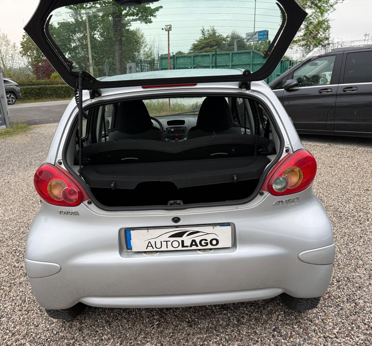 Toyota Aygo 1.0 12V VVT-i 5 porte Sol