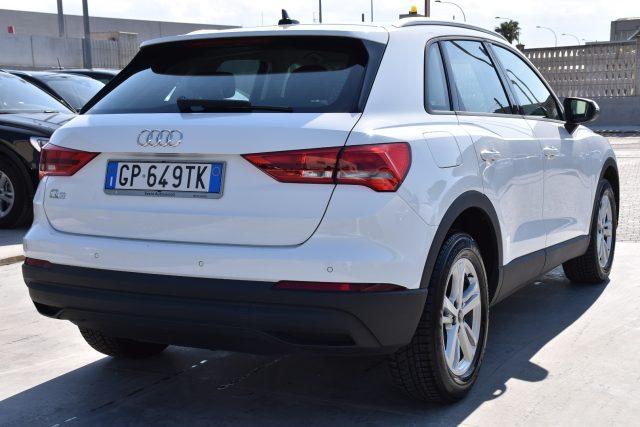 AUDI Q3 35 TDI S tronic Business