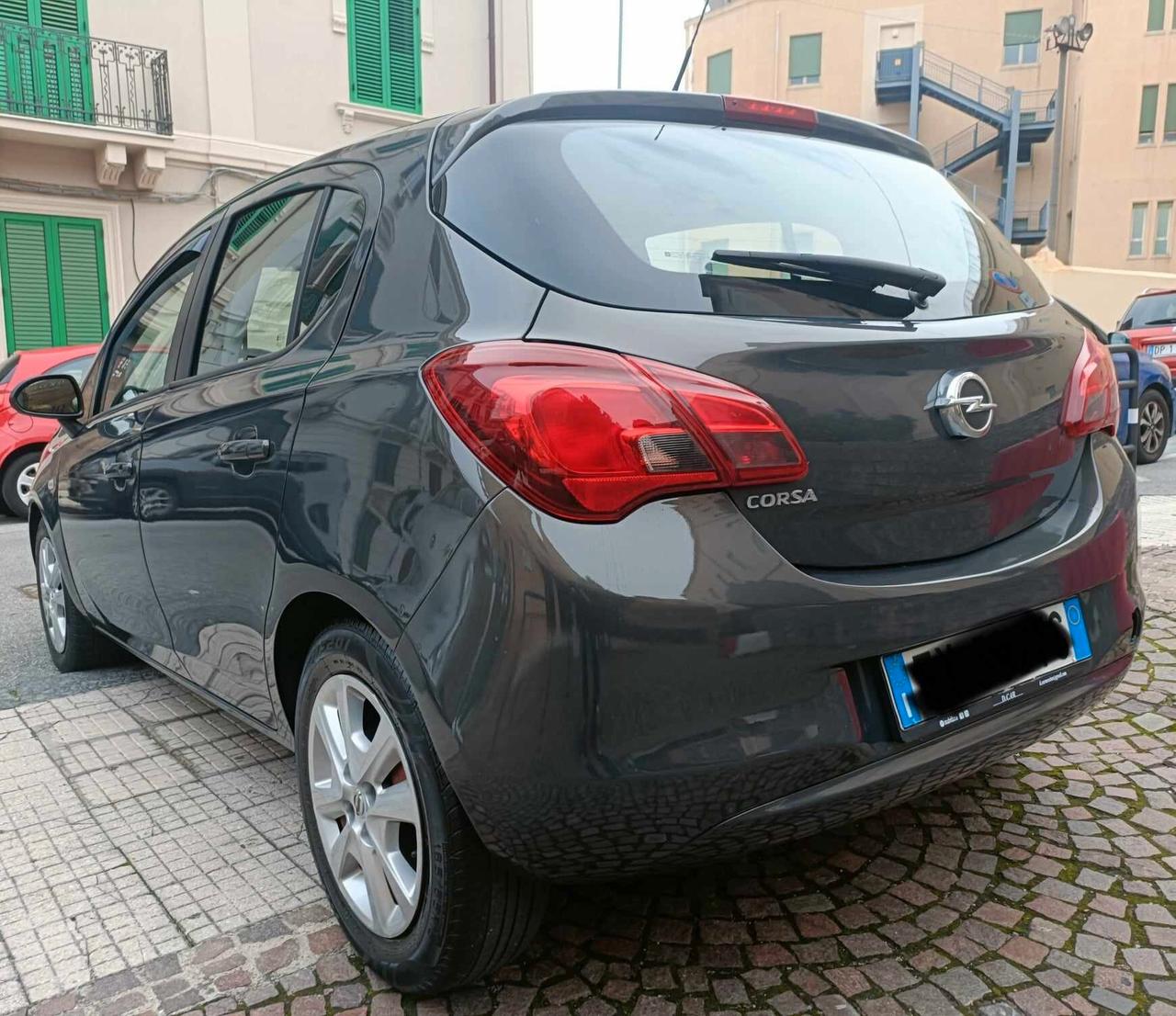 Opel Corsa 1.2 gpl 5 porte 2015