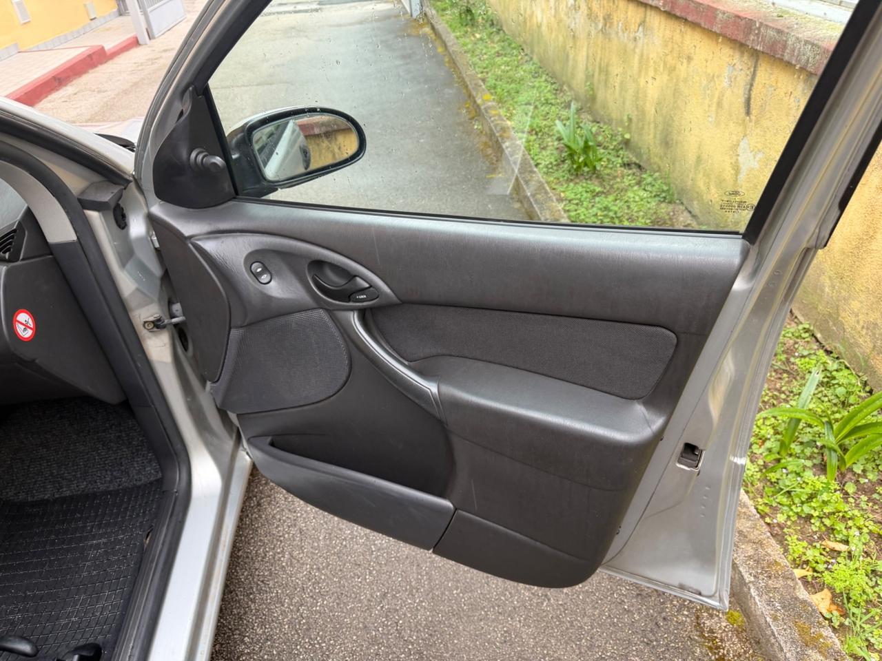 Ford Focus 1.8 TDDi cat SW Ambiente