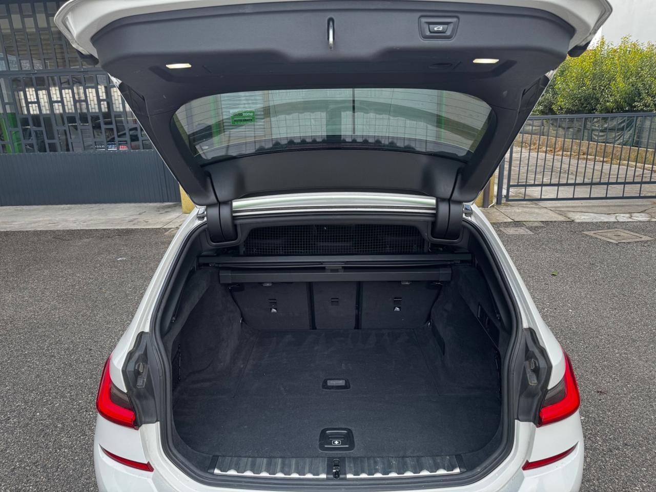 Bmw 318 318d Touring M SPORT PAKET