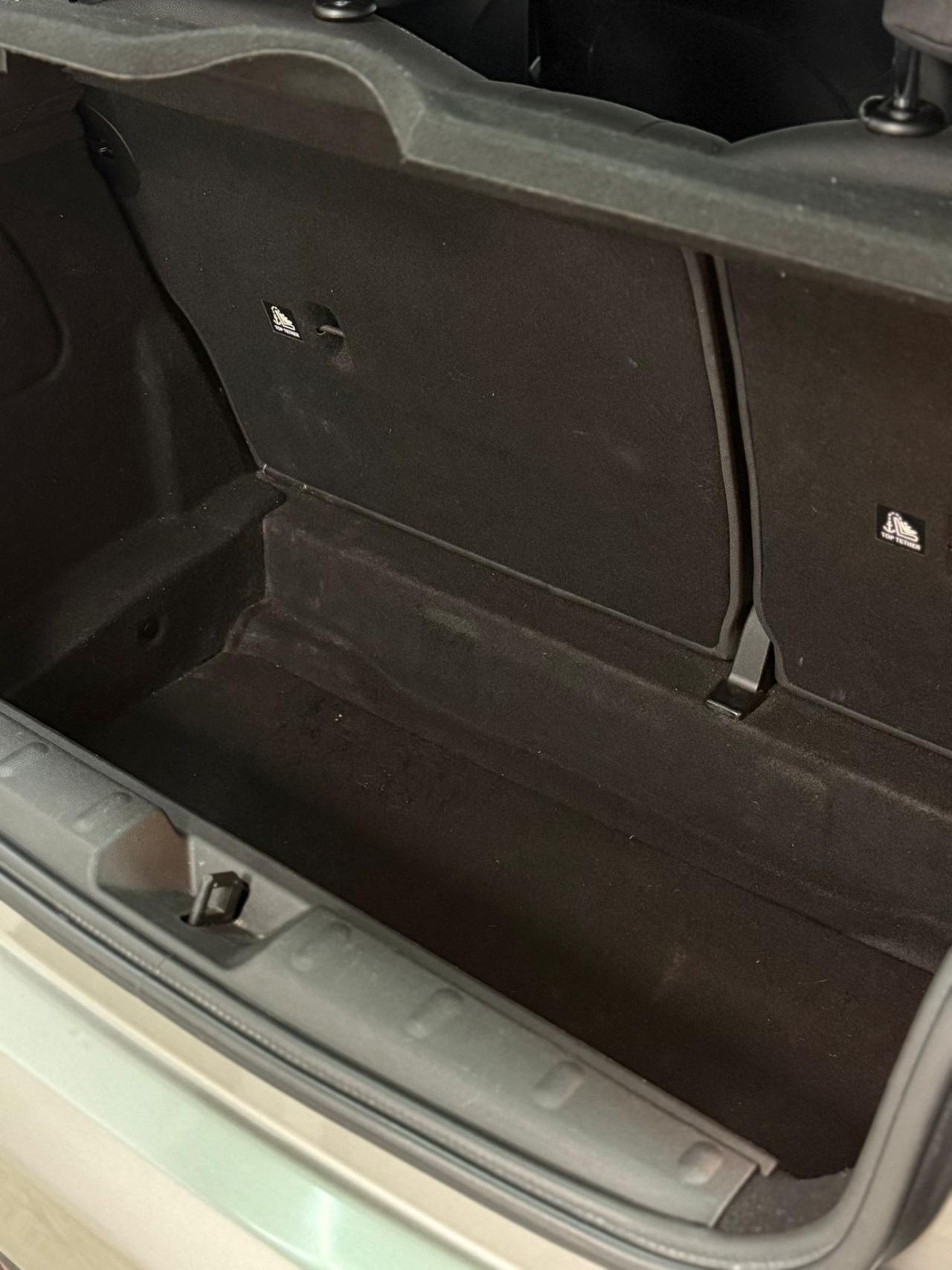 Mini Cooper D 1.5 116cv