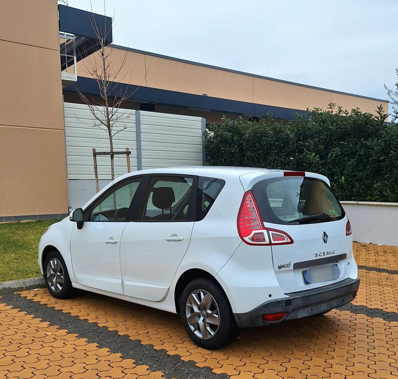 Renault Scenic Scénic X-Mod 1.5 dCi 110CV Attractive