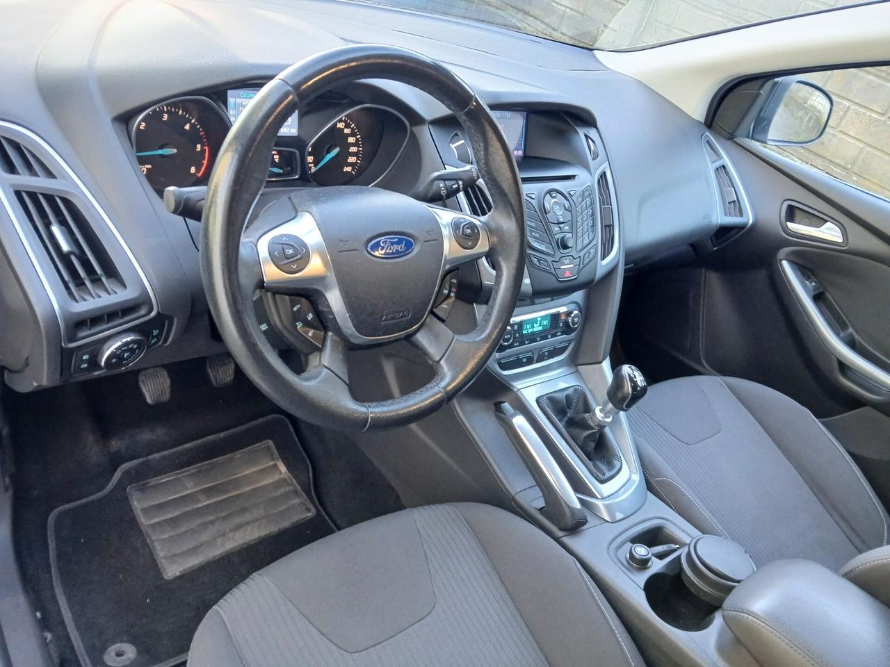 Focus 1.6 TITANIUM FULL OPTIONAL TAGLIANDI FORD